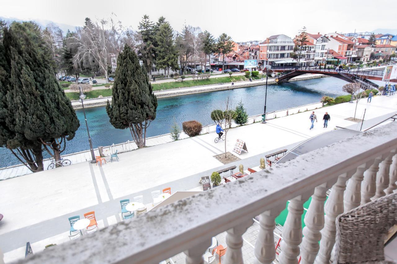 Art Theatre Caffe Hotel Struga Exterior foto