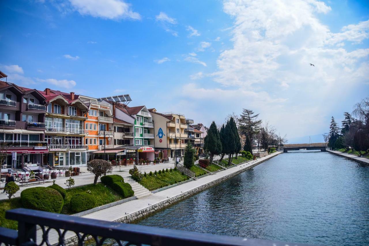Art Theatre Caffe Hotel Struga Exterior foto